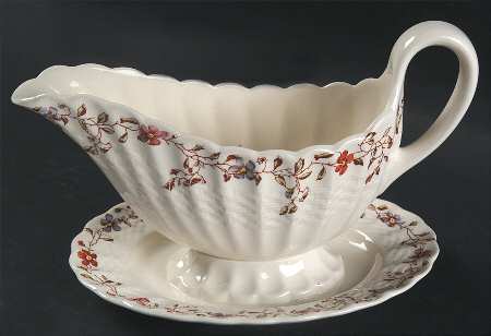 Gravy Boat with Attached Underplate