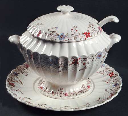 Wicker Dale Tureen & Lid w/Ladle & Underplate