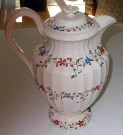 Wicker Dale Hot Water Jug & Lid