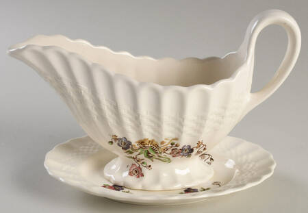 Wicker Lane (Basket Weave) Gravy Boat & Underplate