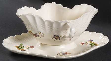 Wicker Lane (Basket Weave) Gravy Boat with Attached Underplate
