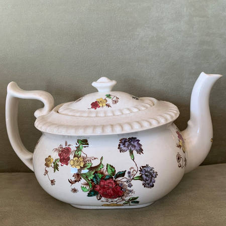 Wicker Lane (Gadroon) Teapot & Lid