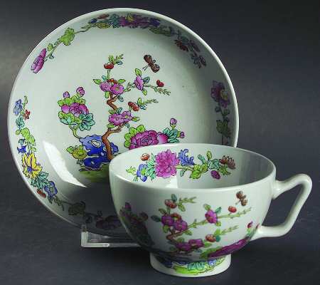 Willis (Y2684) Canton Shape Footed Cup & Saucer Set