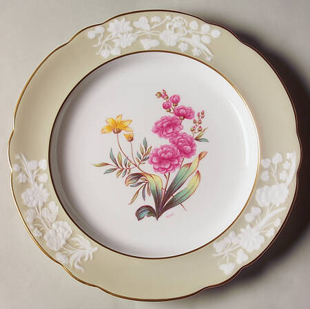 Y2855 Luncheon Plate