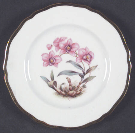 Y5552 (Scalloped) Bread & Butter Plate