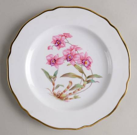 Y5552 (Scalloped) Luncheon Plate