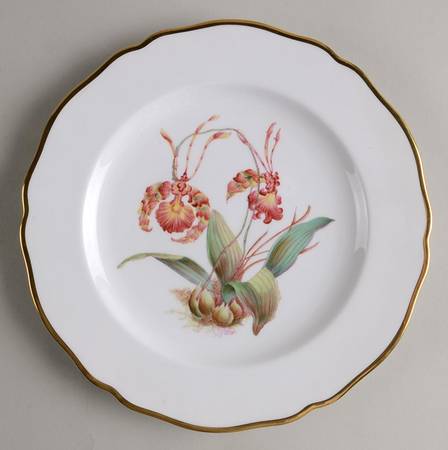 Y5552 (Scalloped) Luncheon Plate