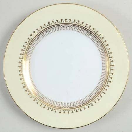 Y5905-Y7230 Luncheon Plate