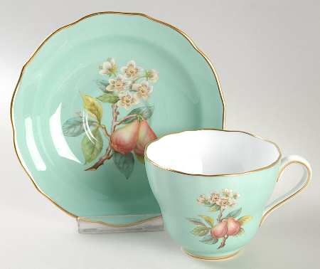 Y6630 Flat Cup & Saucer Set