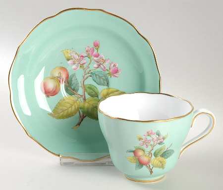 Y6630 Flat Cup & Saucer Set