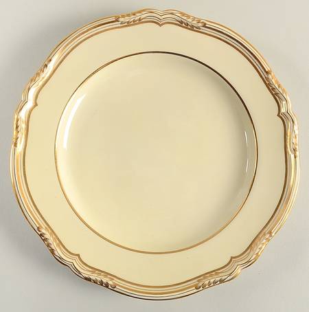 Y816 Luncheon Plate