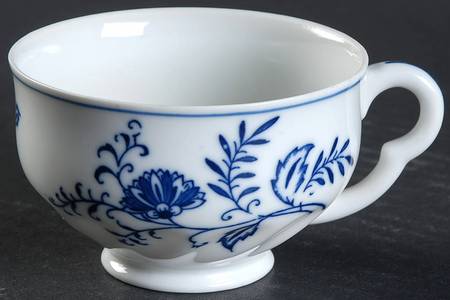 Blue Dresden Snack Cup