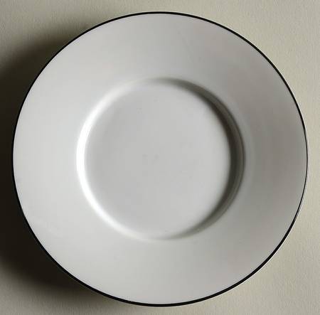 Black Line Saucer