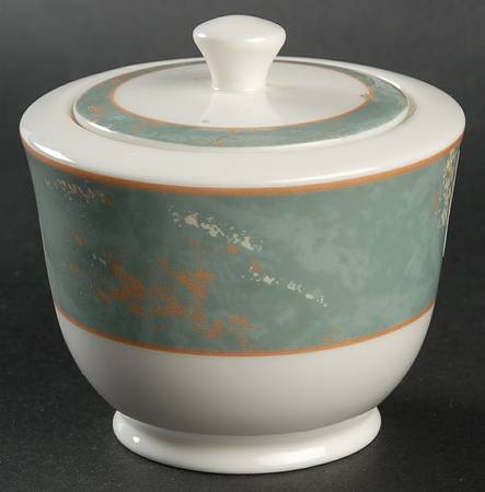 Claudius Sugar Bowl & Lid