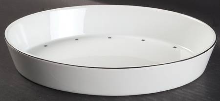 Metropolis Black 11" Oval Baker