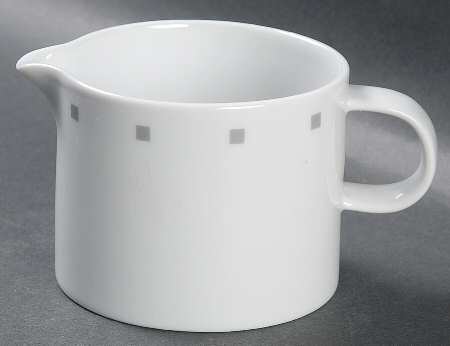 Metropolis Grey Creamer