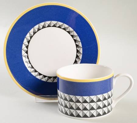Pascal Flat Cup & Saucer Set