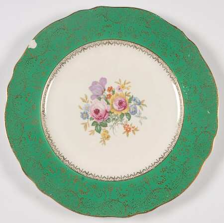 2015 Green Dinner Plate