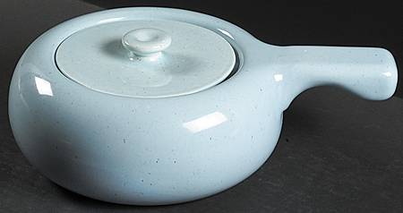 American Modern Glacier Blue 2 Qt Round Covered Casserole