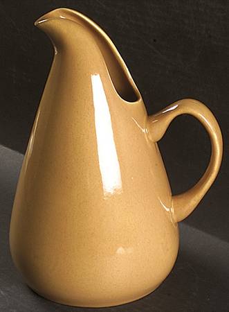 American Modern Cantaloupe 72 Oz Pitcher