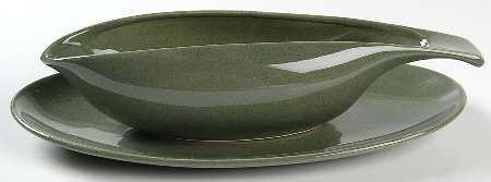 American Modern Cedar Green Gravy Boat & Underplate/Relish