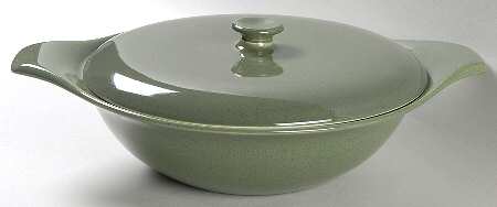 American Modern Cedar Green Round Covered Vegetable