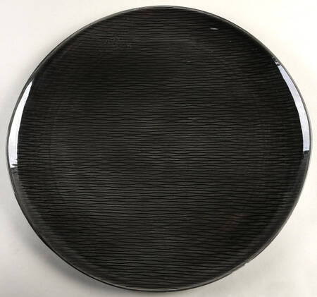 Contempora Charcoal 14" Chop Plate (Round Platter)