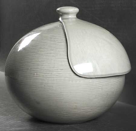 Contempora Mist Gray Bun Warmer & Lid