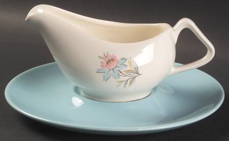Fairlane Round Gravy Boat & Underplate