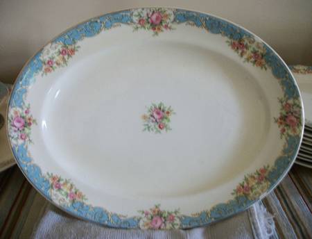 Blurose 11" Oval Serving Platter
