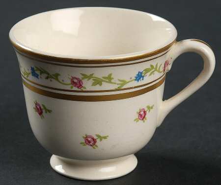 STB37 Footed Demitasse Cup