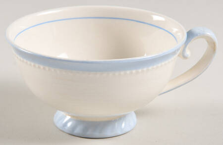 STB39 Footed Cup