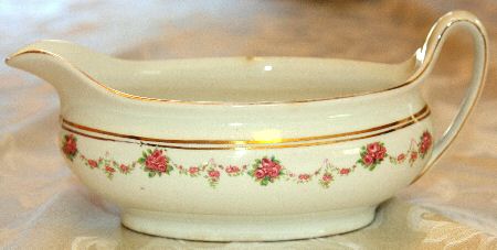 STB71 Gravy Boat