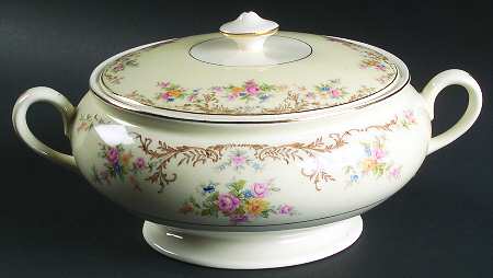 1085 Round Covered Vegetable