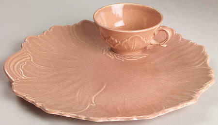 Woodfield Coral (Salmon Pink) Video Snack Set w/Flat Cup