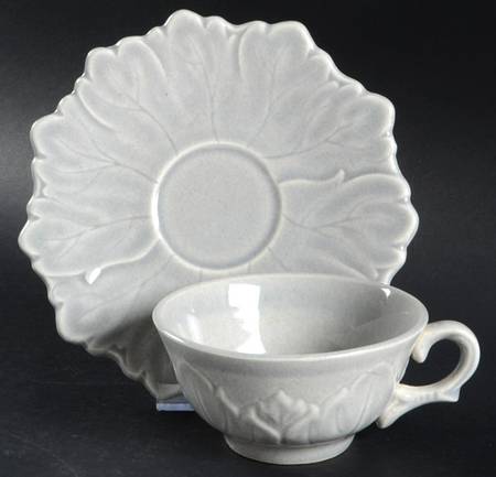 Woodfield Dove Gray Flat Cup & Saucer Set