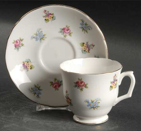 Bouquet Footed Cup & Saucer Set