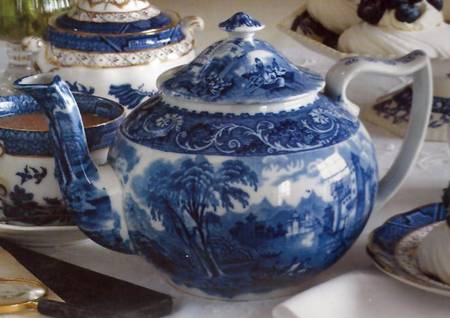 Canterbury Blue Teapot & Lid