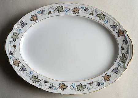 Bordeaux 14" Oval Serving Platter