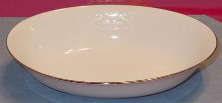 Brocade 10" Oval Vegetable Bowl