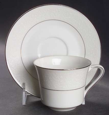 Brocade Flat Cup & Saucer Set