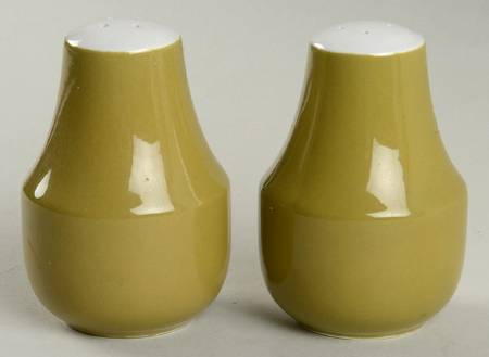 Green Brier Salt & Pepper Set