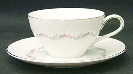 Flat Cup & Saucer Set