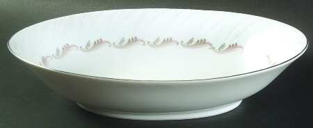 Largo 10" Oval Vegetable Bowl