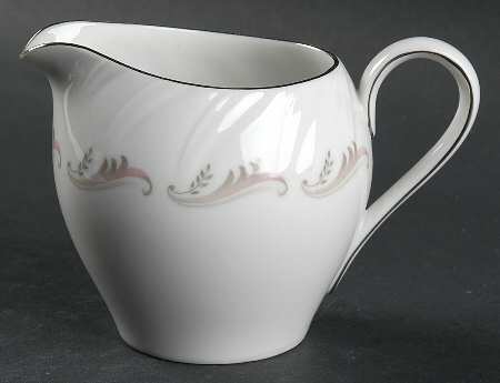 Largo Creamer