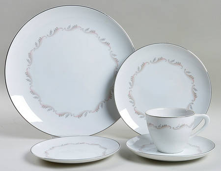 Leilani 5 Piece Place Setting