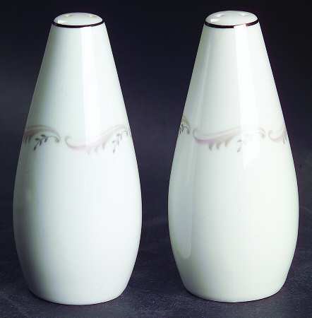 Leilani Salt & Pepper Set