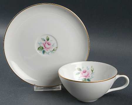 Miniver Flat Cup & Saucer Set