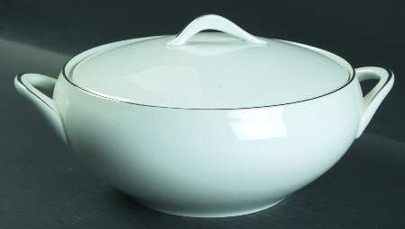 Platinum Ring Round Covered Vegetable