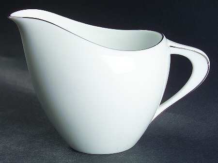Platinum Ring Creamer